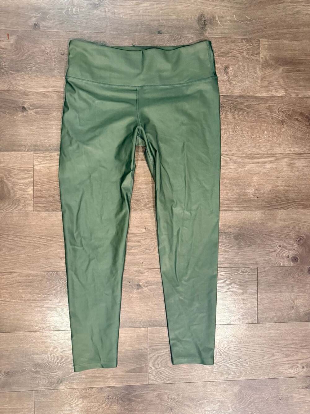 Noli Green Liquid High Shine Leggings Size XL